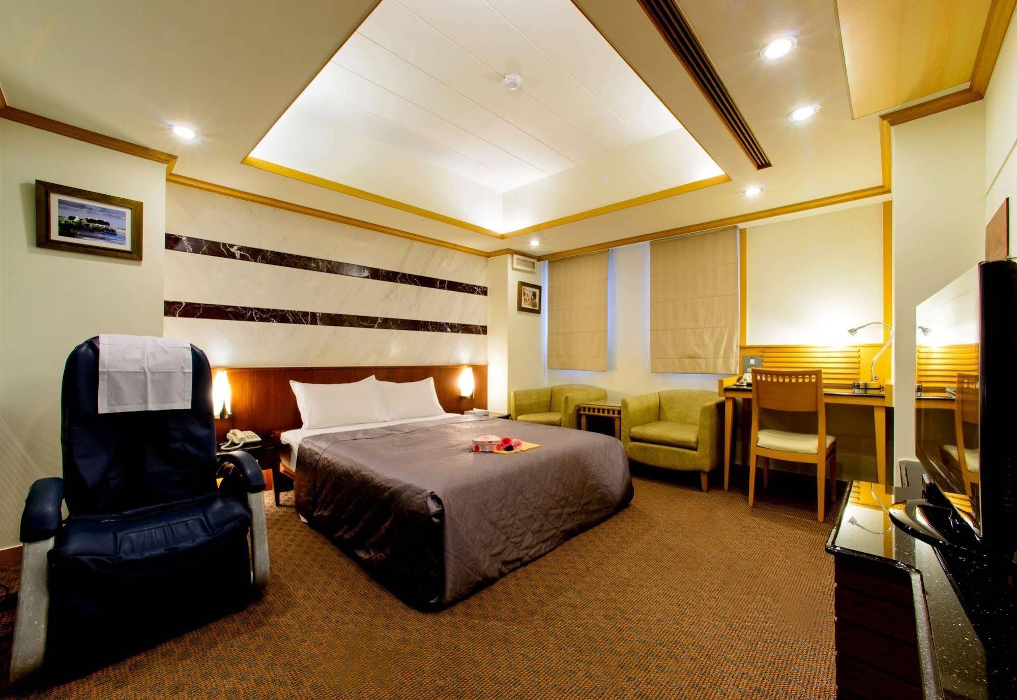 เขา หยวน โฮเต็ล - จงเจิ้ง Hotel ไถจง ภายนอก รูปภาพ