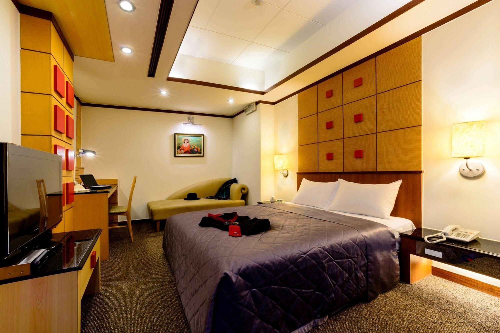 เขา หยวน โฮเต็ล - จงเจิ้ง Hotel ไถจง ภายนอก รูปภาพ