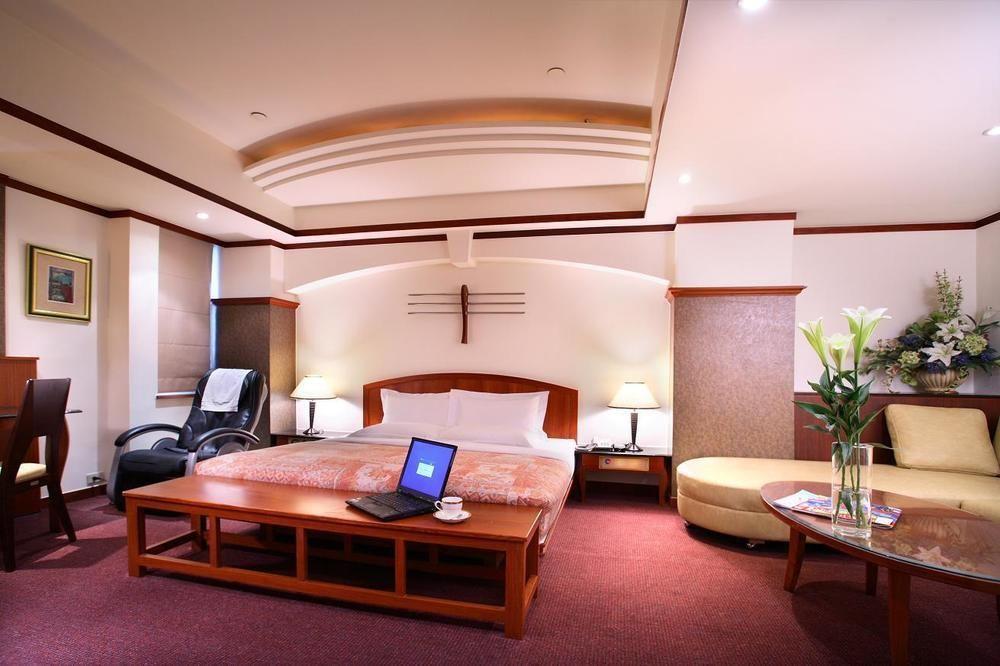เขา หยวน โฮเต็ล - จงเจิ้ง Hotel ไถจง ภายนอก รูปภาพ